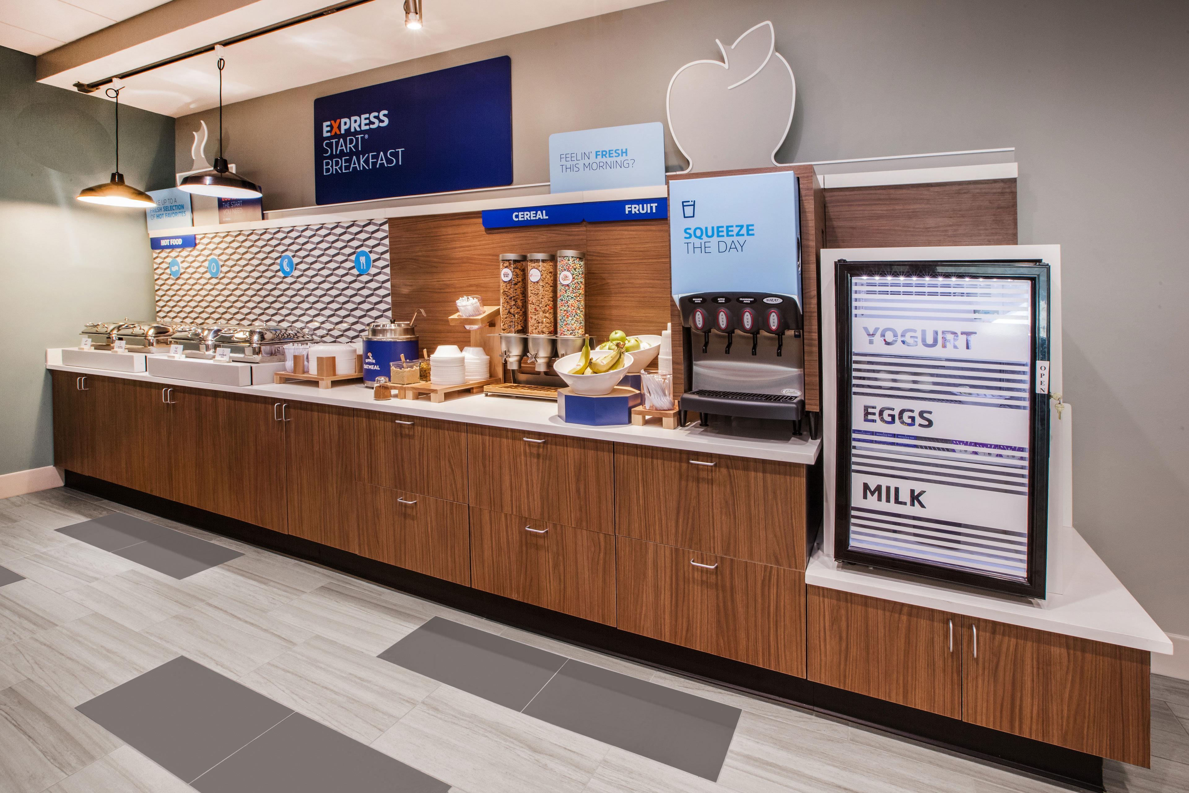 Holiday Inn Express & Suites - Auburn By Ihg Exteriör bild
