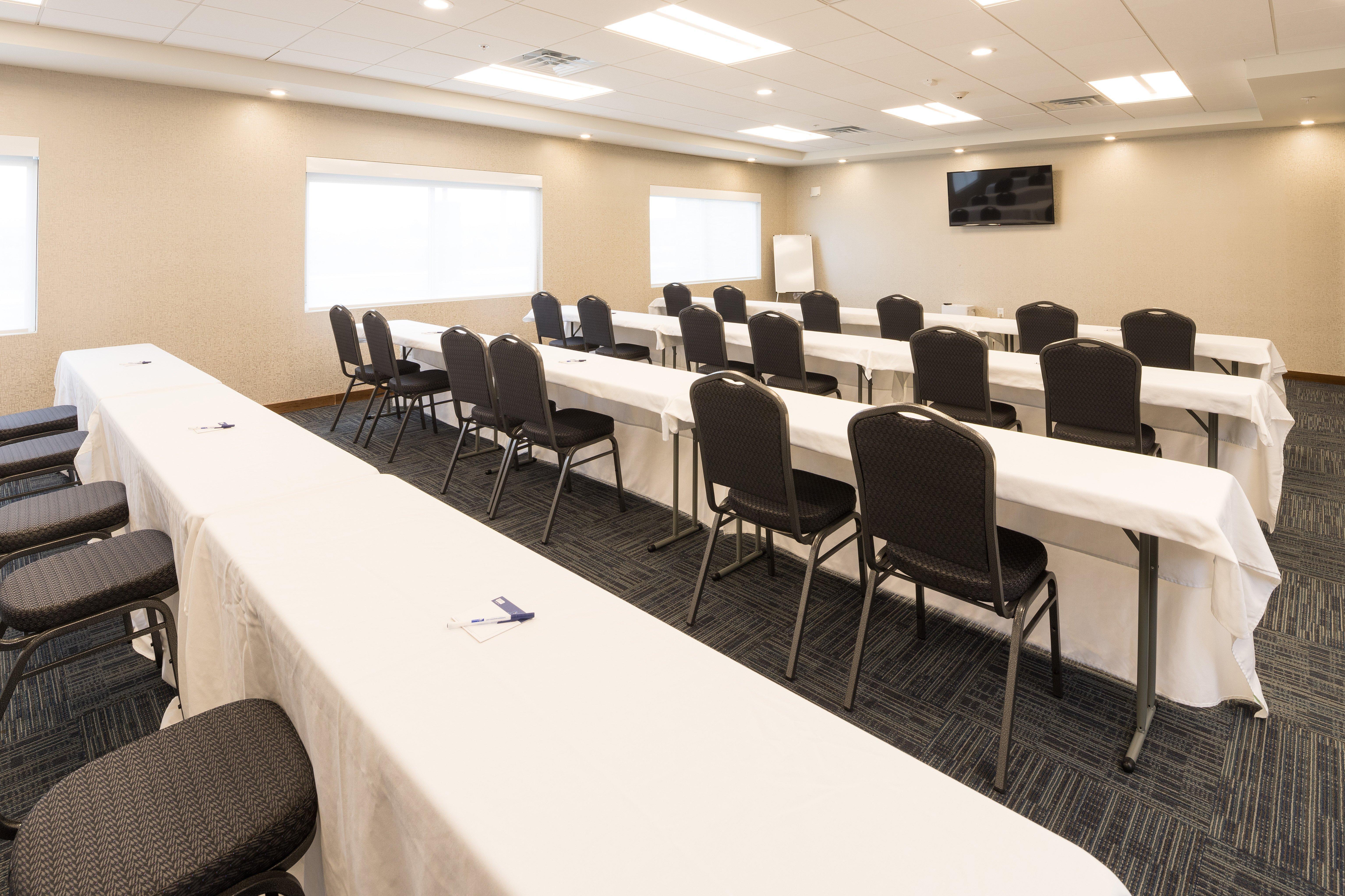 Holiday Inn Express & Suites - Auburn By Ihg Exteriör bild