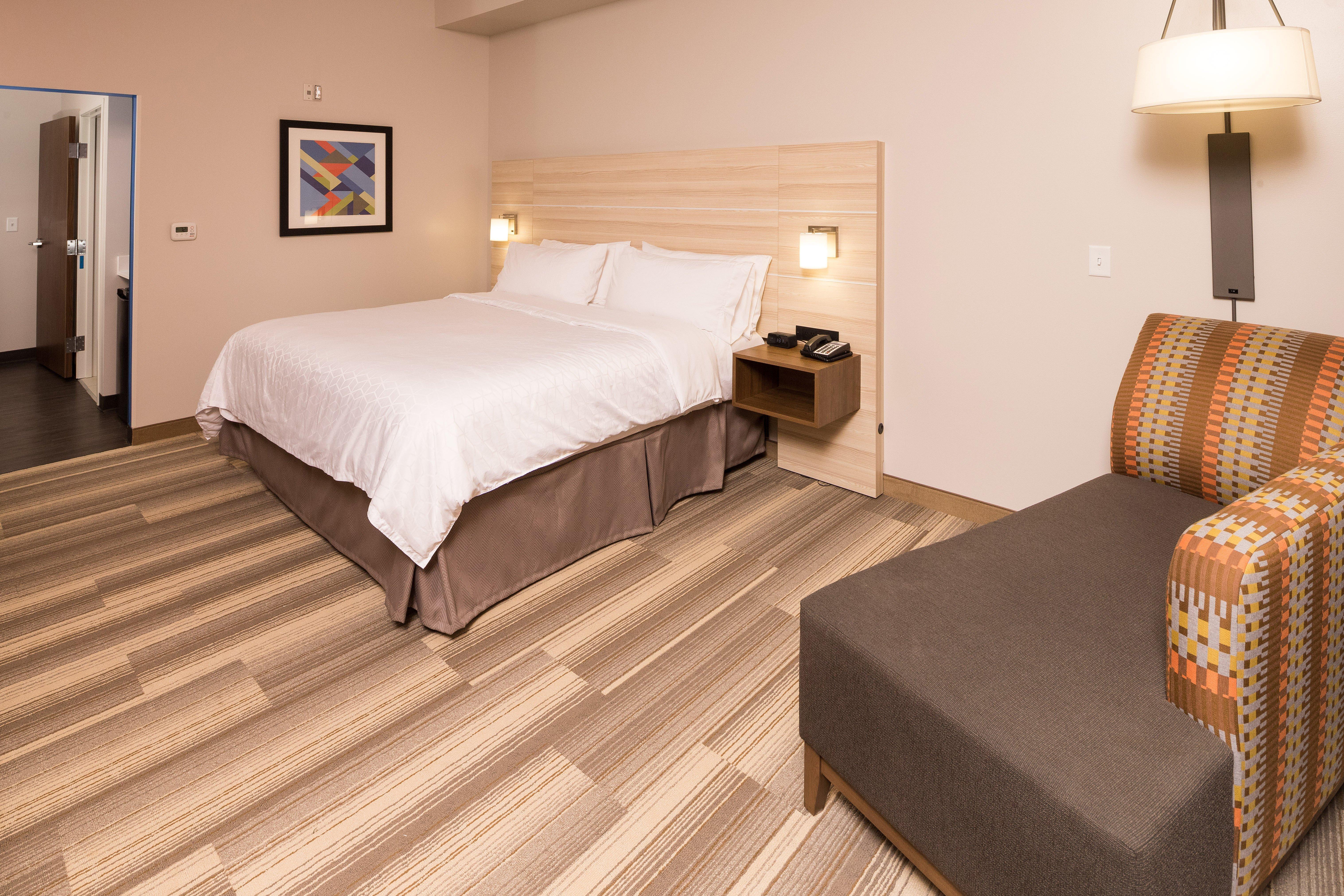 Holiday Inn Express & Suites - Auburn By Ihg Exteriör bild